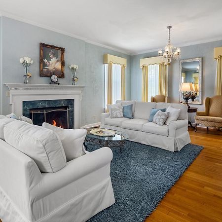 Beland Mansion-Magnolia Suite! Fort Smith Extérieur photo